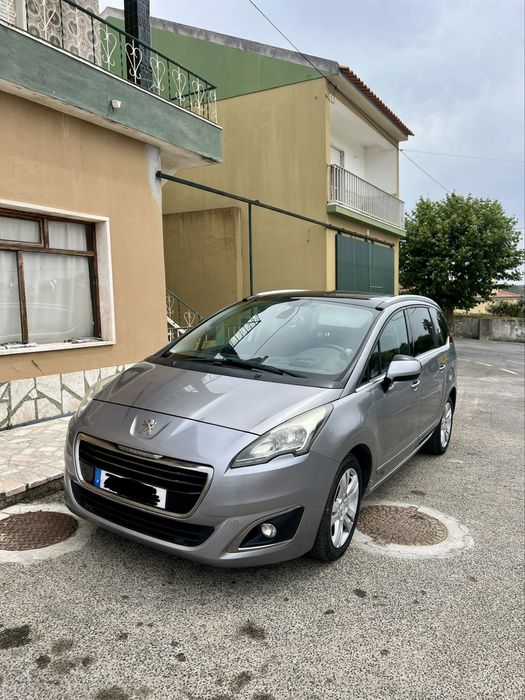 Peugeot 5008 1.6 BlueHDi Allure | 7 Lugares | Automático | 2015