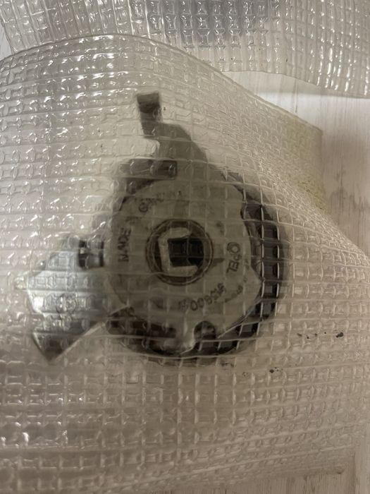 Ролик натяжной ремня ГРМ GM 9158004 Chevrolet Lacetti, Epica, Captiva