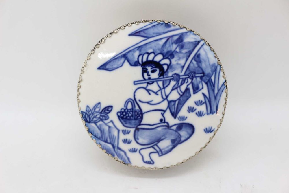 Caixa em Porcelana e Prata Chinesa Azul e Branco Espelho Figura