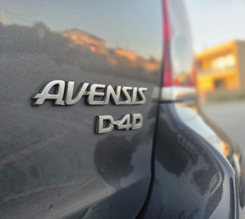 Toyota Avensis SW T25 2.0 D4D Bom Estado