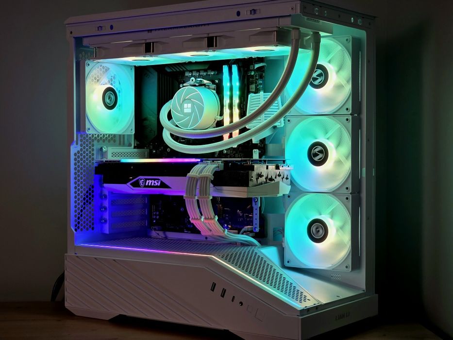 Komputer gamingowy RTX 3070 TI Ryzen 5 32GB 1TB Argb