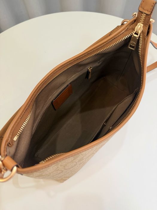 Жіноча нагрудна сумка LOUIS VUITTON CR149