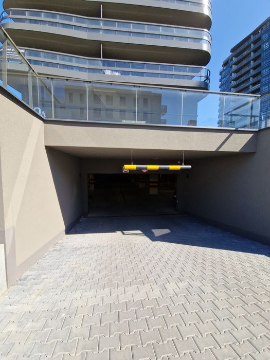 Miejsce parkingowe Plaza Tower 3