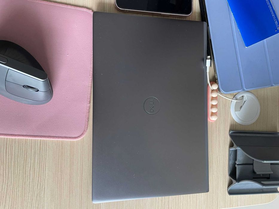 Dell Vostro 5402 i7/8GB/512GB SSD/14"