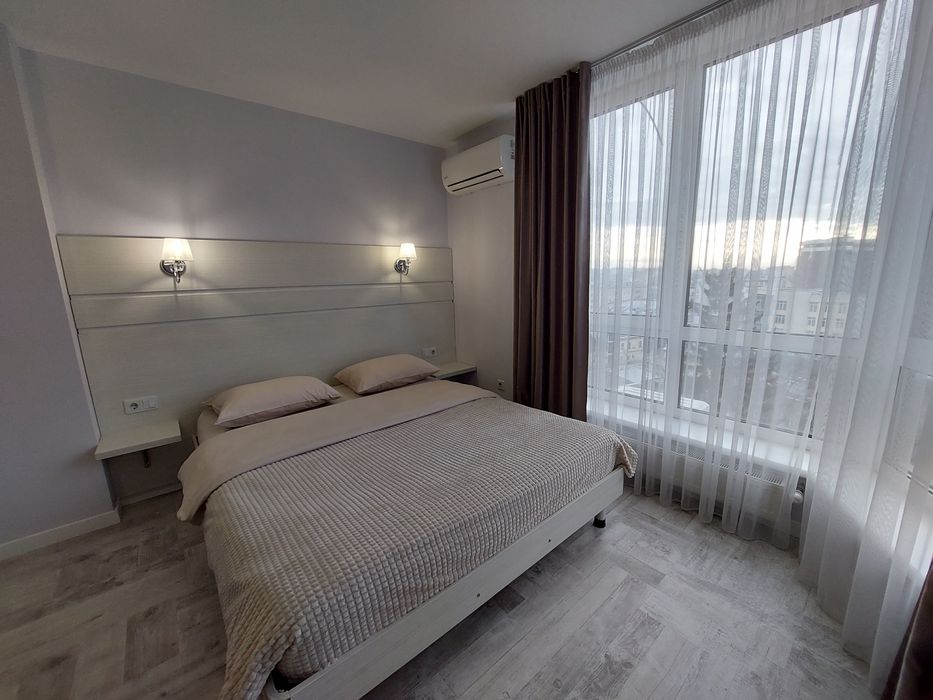 Подобова оренда З СВІТЛОМ 1кім.квартири вул.Г.Євромайдану 9