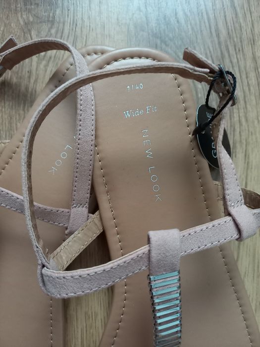 Sandałki damskie nowe