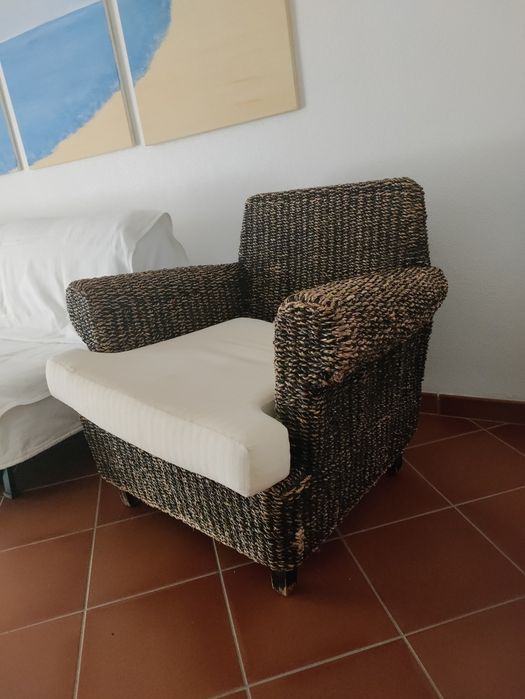 Cadeirão poltrona de verga com almofada