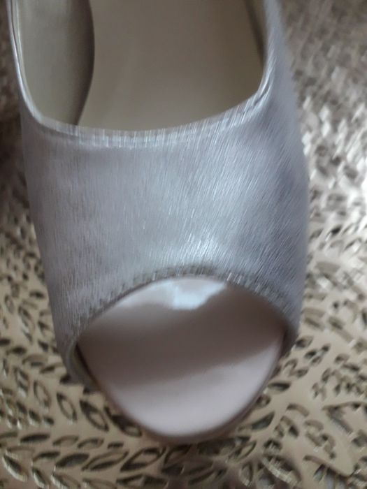 Nowe buty czółenka rozm 36 -37