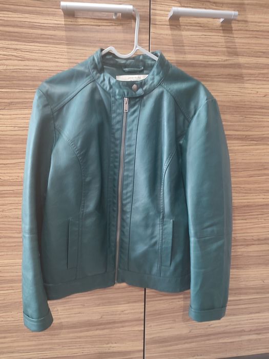 Куртка жіноча кожана