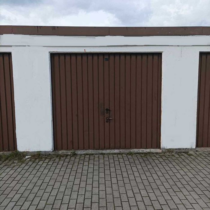 Sprzedam garaż przy ulicy Wapiennej