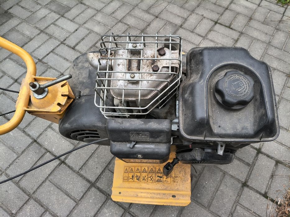 Glebogryzarka spalinowa  silnik briggs