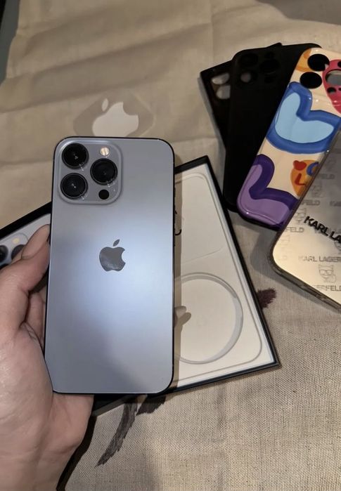 Продам iPhone 13 pro 256