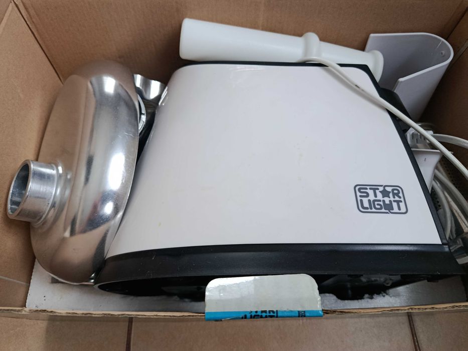 Elektryczna maszynka do mielenia