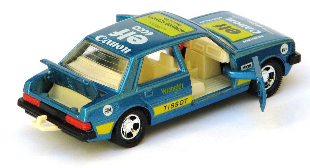 Peugeot 305 Matchbox Lesney 1/35