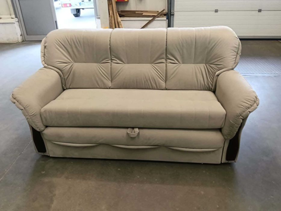 Sofa Honorata kremowa dwuosobowa | 182 cm szerokości | mechanizm delfin | #Outlet | #Promocja | #LapMebel