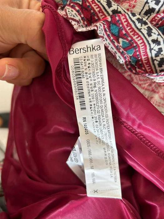 Saia - Bershka -  Tamanho M