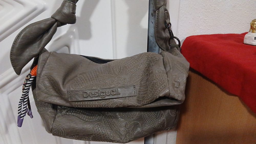 Mala de Senhora Desigual