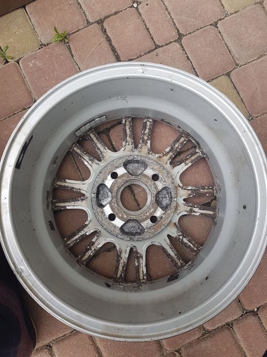 Volvo литой диск R15 K3 77450