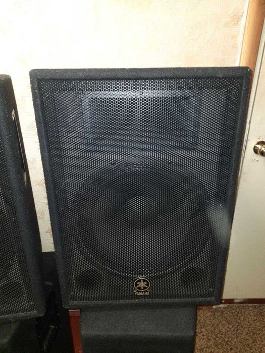 Комплект звука YAMAHA: Усилитель YAMAHA P5000S, АC YAMAHA A15