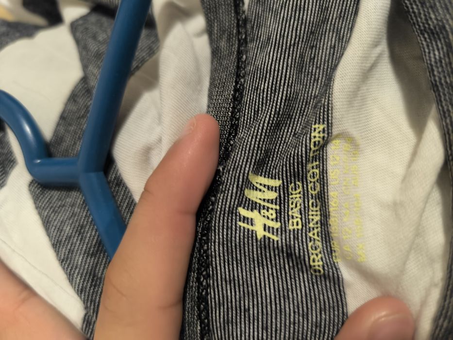 Diversas t shirt e camisolas rapaz entre 12 a 14 anos. Cada uma a 3 eu