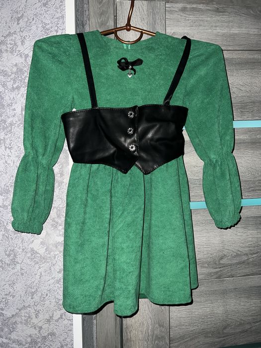 Продам нову сукню на дівчину