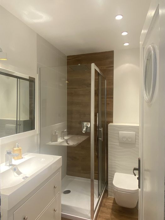 Wynajem długoterminowy – mieszkanie 85 M² 3-pokojowe, 2 łazienki w centrum Pucka