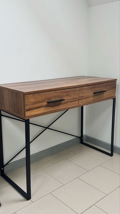 Продається перукарскі меблі із студії