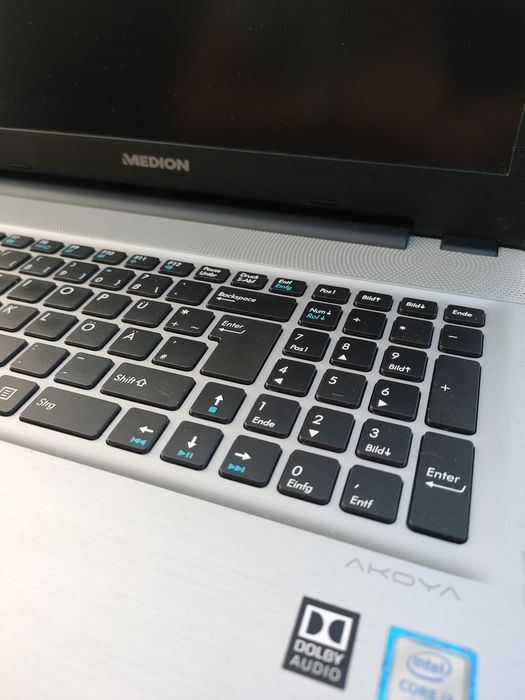Ноутбук medion akoya e6422