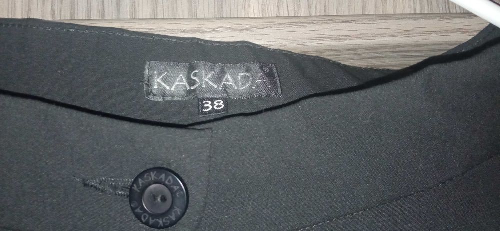Spodnie Kaskada rozm. 38
