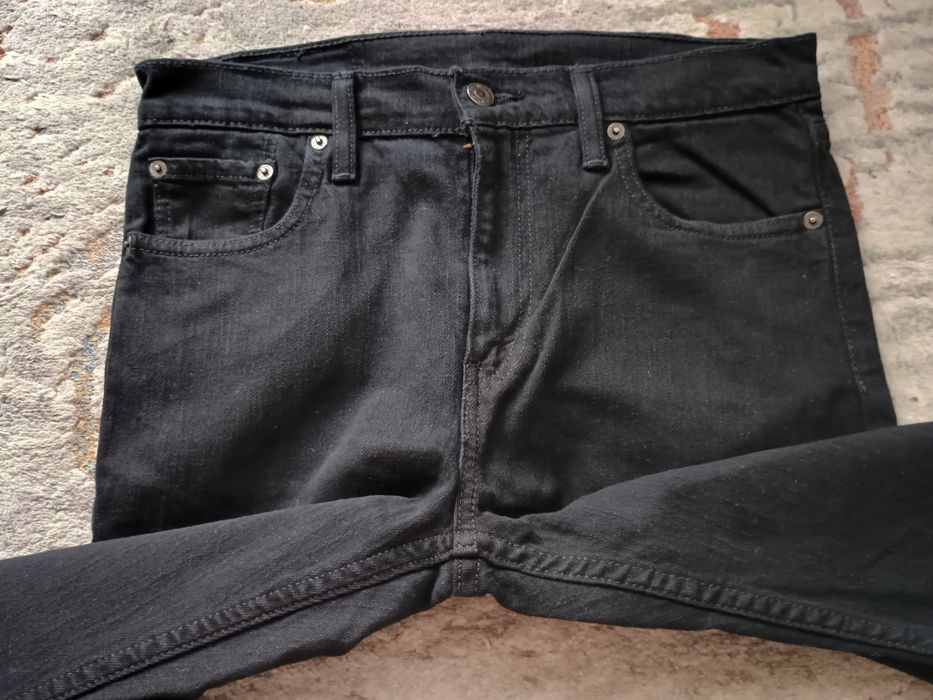 Fajne czarne klasyczne mięciutkie LEVIS,y W 30 L 32 pas 78cm