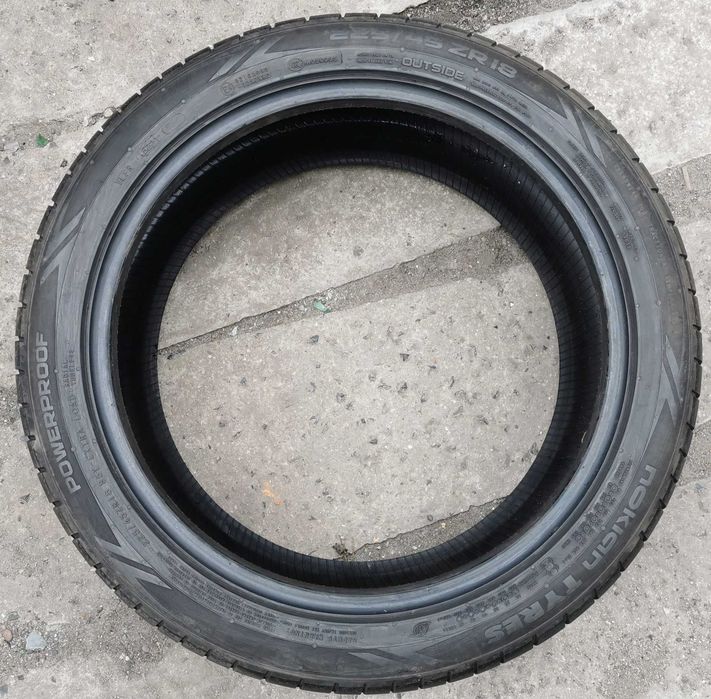 331) Opona - 225/40/18 - Nokian - 1x2021 - 6mm - Letnia