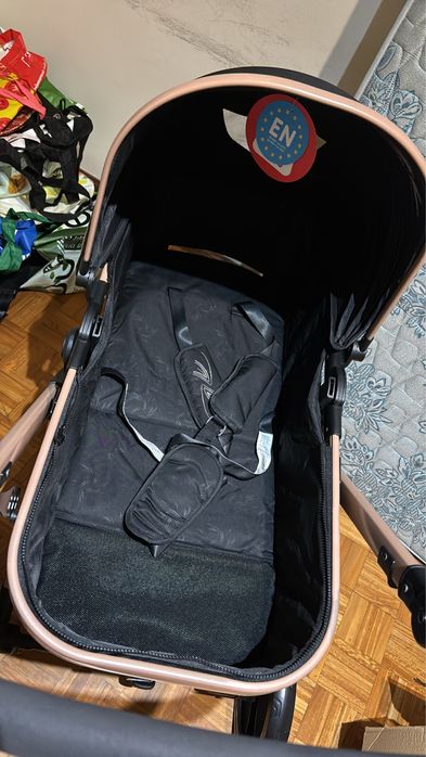 Carrinho de bebé 3 em 1