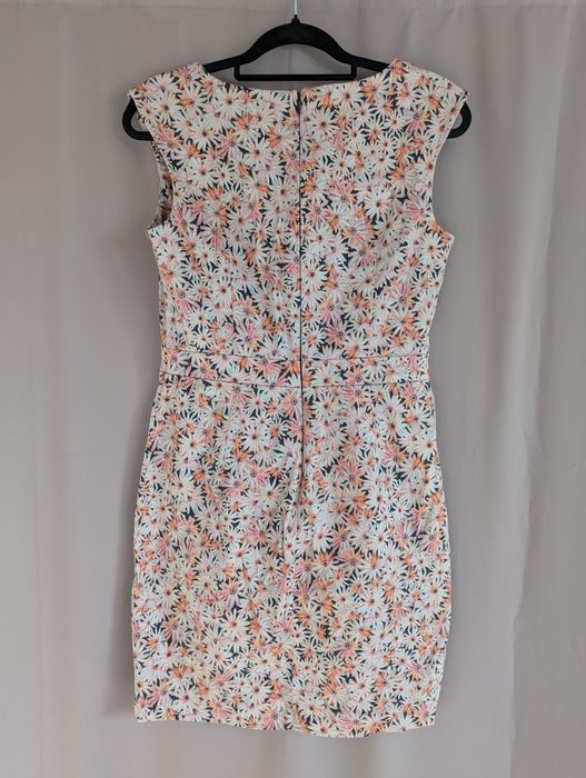 Sukienka w kwiatki M