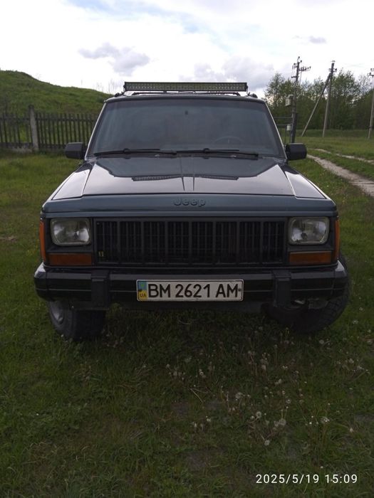 Продам автомобіль джип