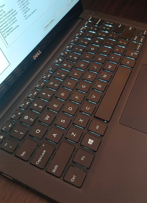 Ноутбук Dell XPS 13 9350 i7 8GB 13.3 QHD+ Touch Під відновлення (Робочий)
