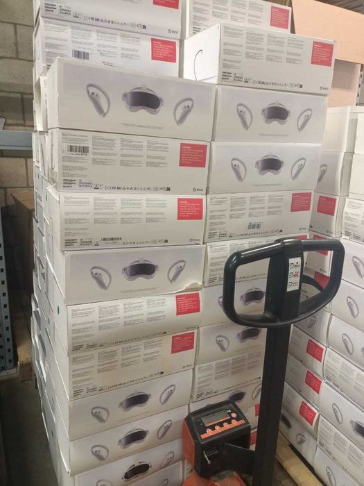 ВР Окуляри / Очки віртуальної реальності Pico 4 VR 8GB | 256 GB (є ОПТ