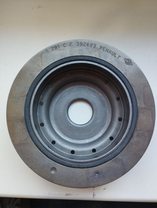 Шків колінвалу Renault 8200392683