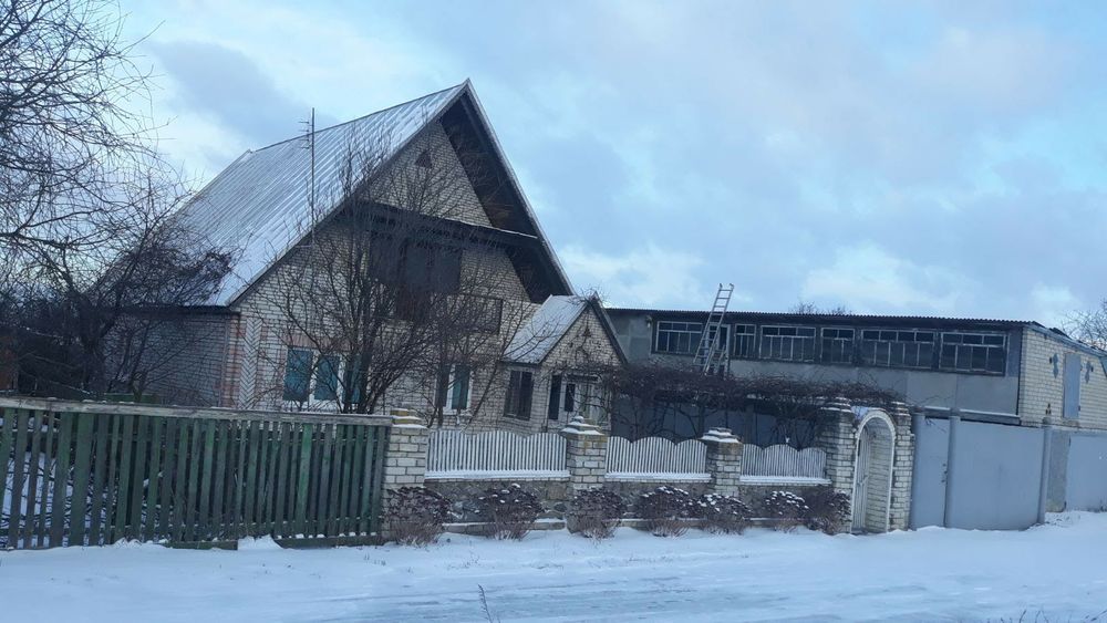 Продаж будинку для великої сімї