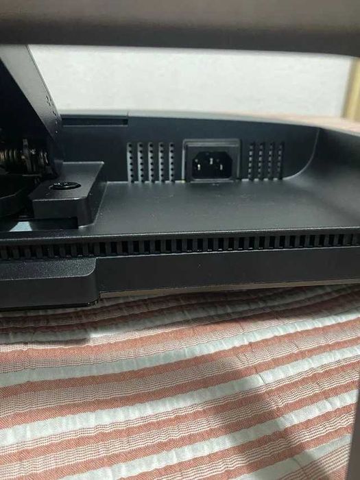 Monitor BenQ EX2780Q 144 Hz com tecnologia HDRi