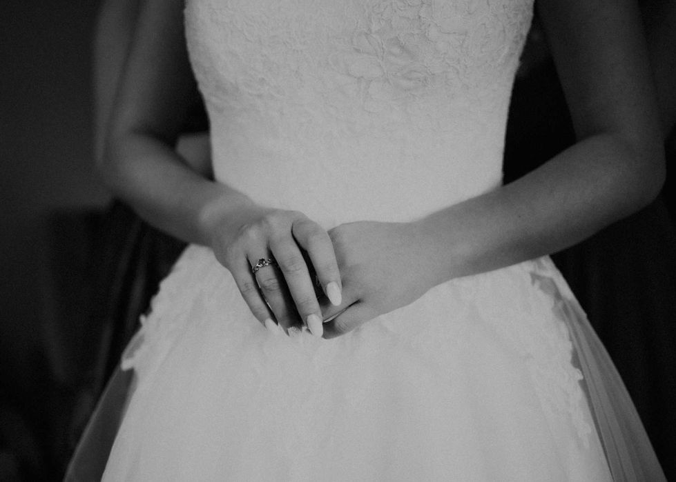 Piękna, koronkowa suknia ślubna r. 38