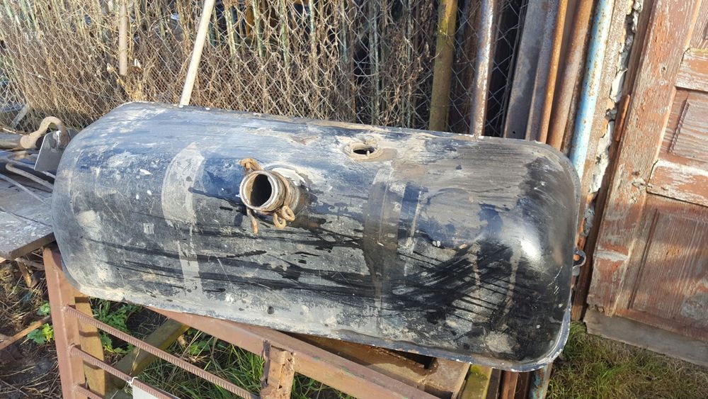 Бак паливний Мерседес