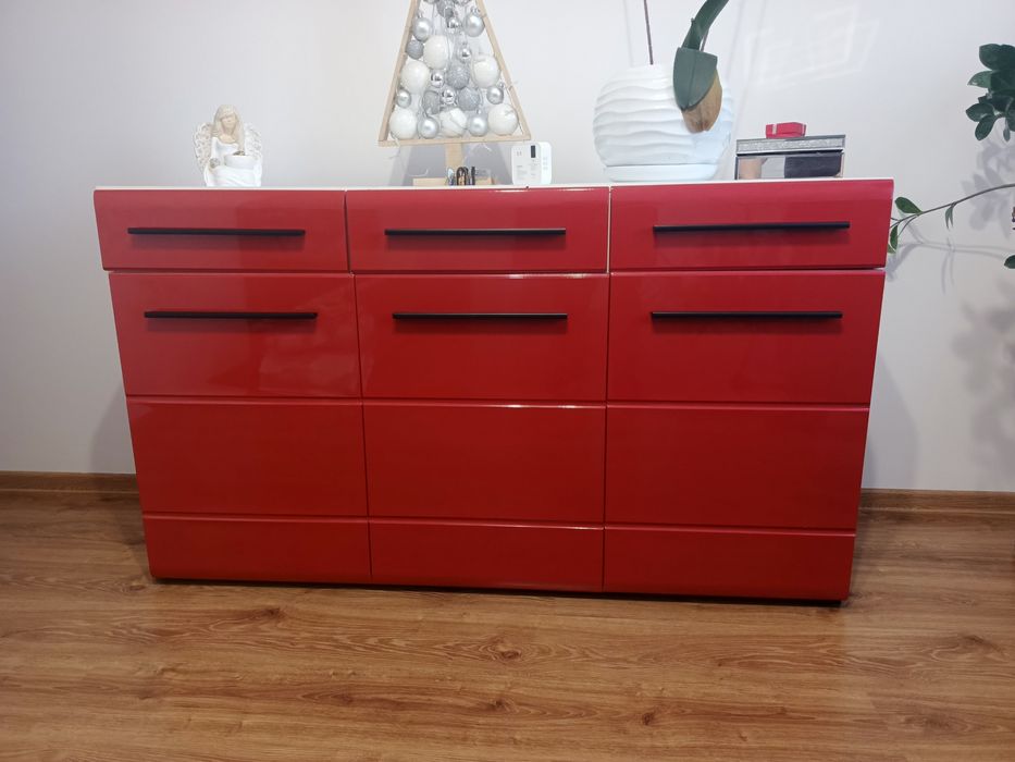 Komoda czerwona 150