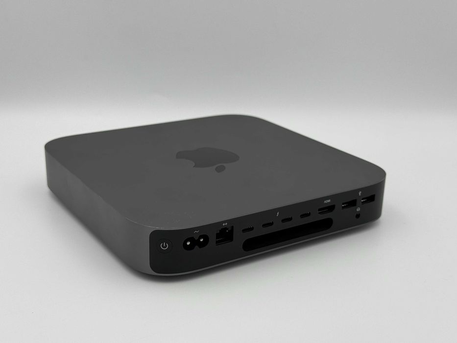 Komputer Apple Mac mini 2018 + Blackmagic eGPU + klawiatura Apple USB + GW 12 msc