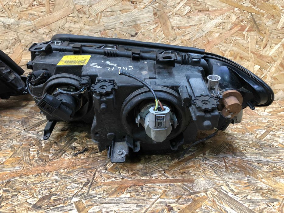Lampa/reflektor przedni lewy prawy Bmw E46 lift