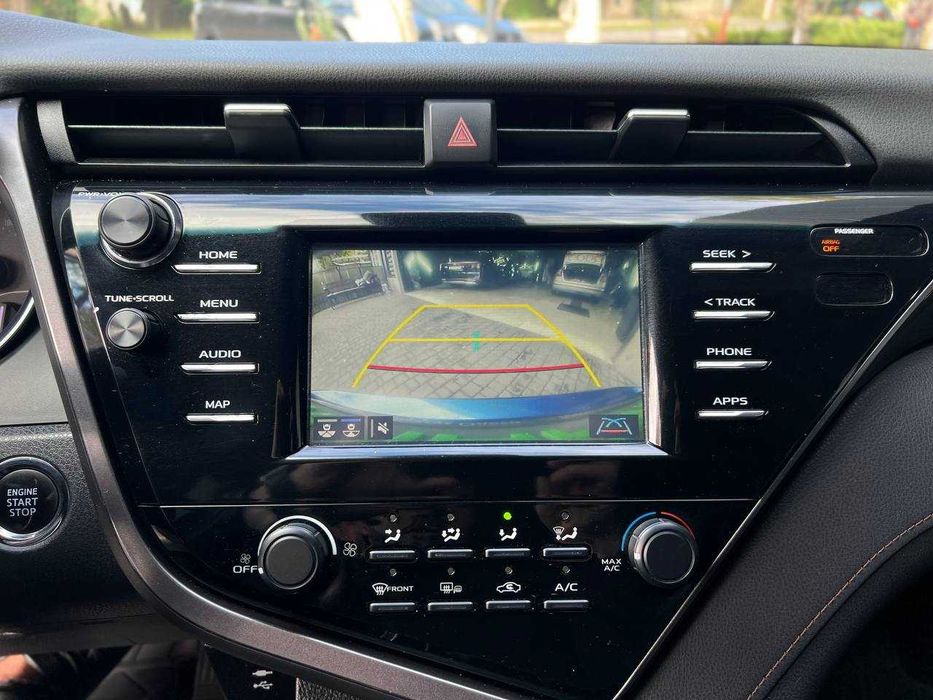 Toyota Camry 2019