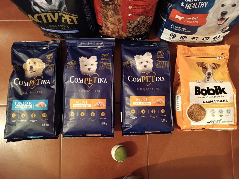 Zestaw 14kg karma sucha dla psa różnych firm + zabawka GRATIS!