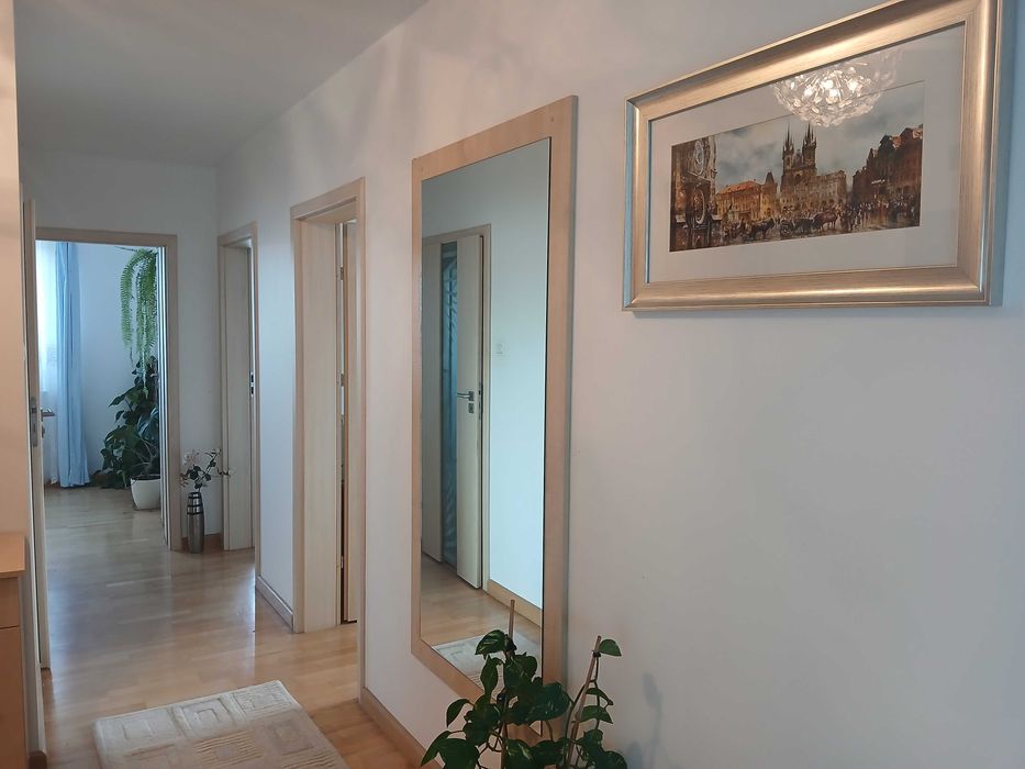 4-pokoje, 87,20 m² z dużym balkonem, II piętro/3 , na strzeżonym os. Łucznik, ul. Sempołowskiej 1 Gołębiów II, cena 830 tys. zł.