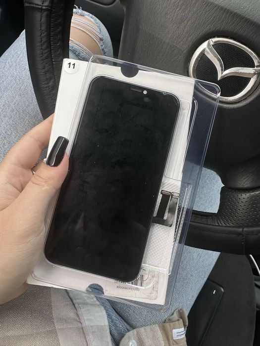 Екран iPhone 11