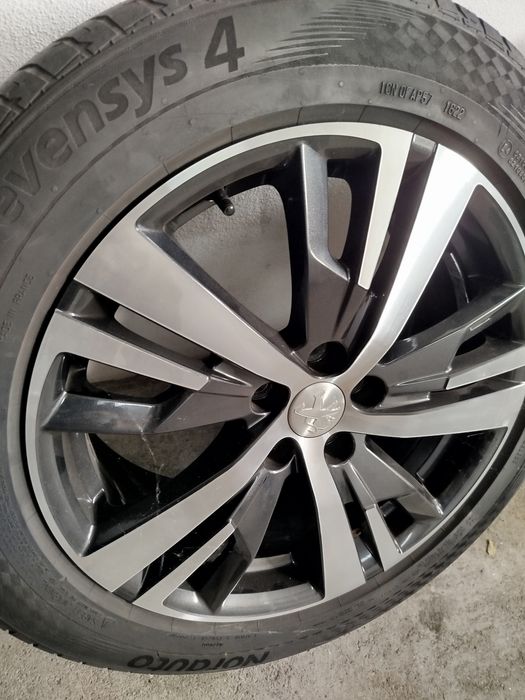 Conjunto de Jante e Pneus 225/55 R18 PEUGEOT 3008