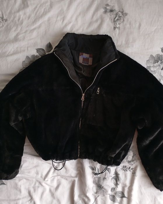 Czarne futerko na wiosnę/jesień